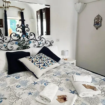 Magic House On The * Capri